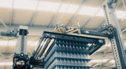 世界最大玻璃廠的脆弱命脈 一次停電如何摧毀全球供應(yīng)鏈